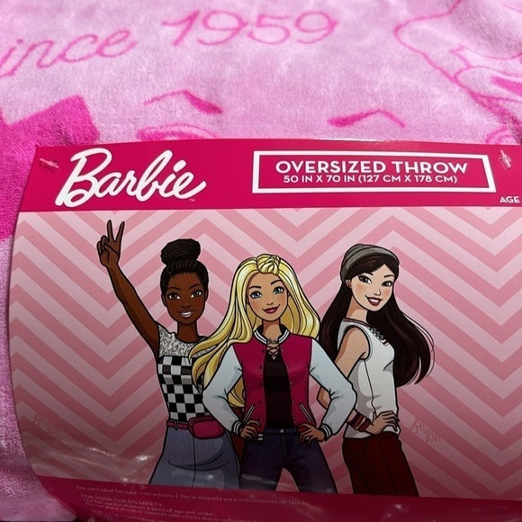 NWT! BARBIE Barbie Doll PINK 1959 PLUSH OVERSIZED 50X 70 Throw Blanket - Picture 5 of 9